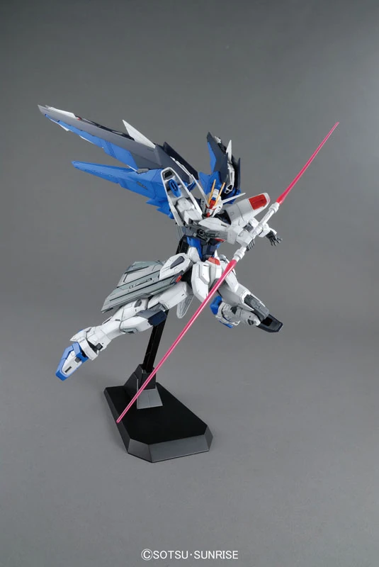 MG-Freedom-Gundam-29-4