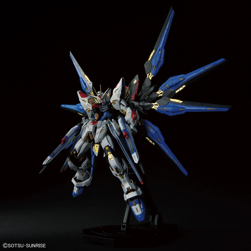 MGEX-Strike-Freedom-Gundam-10