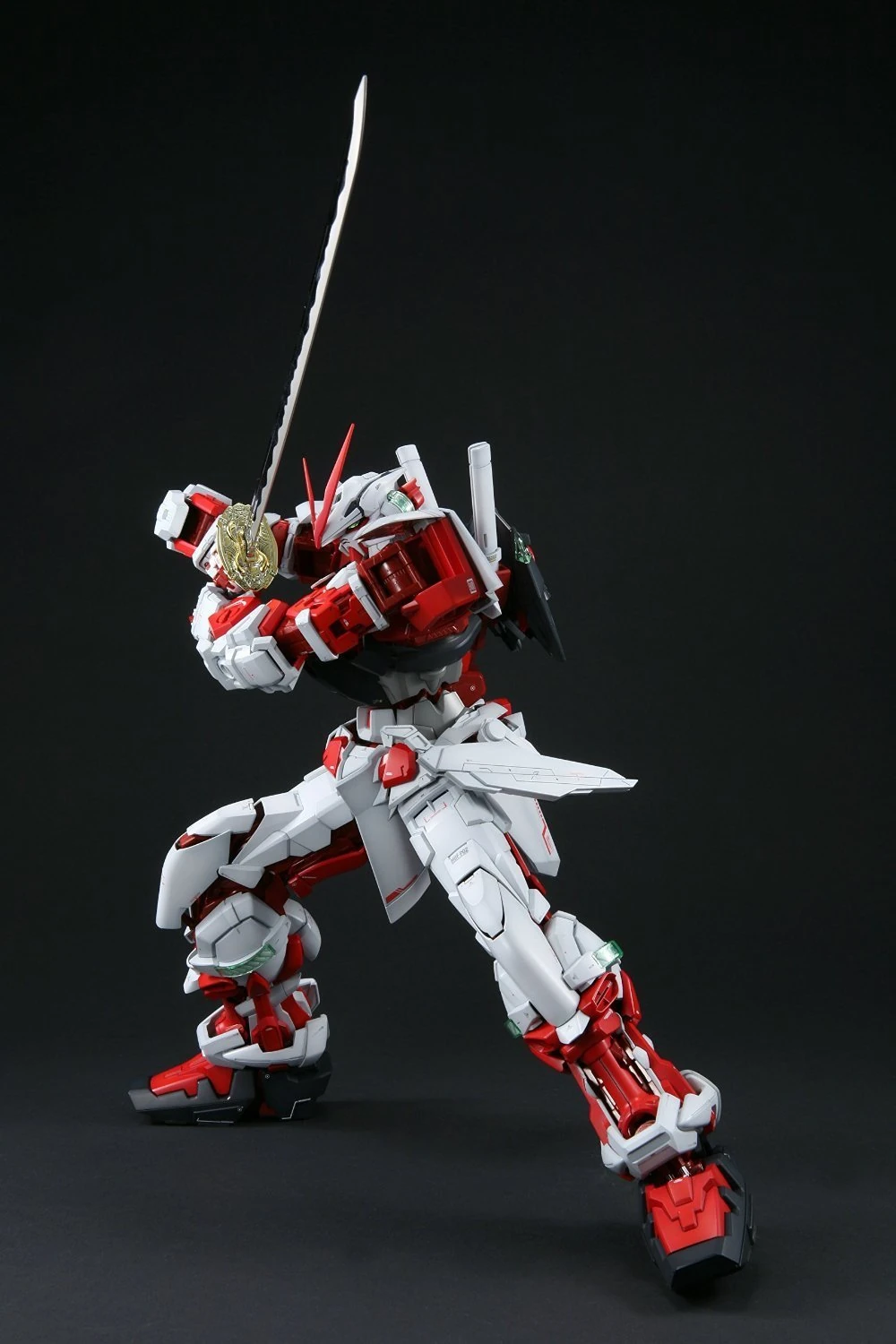 PG-Gundam-Astray-Red-Frame-4