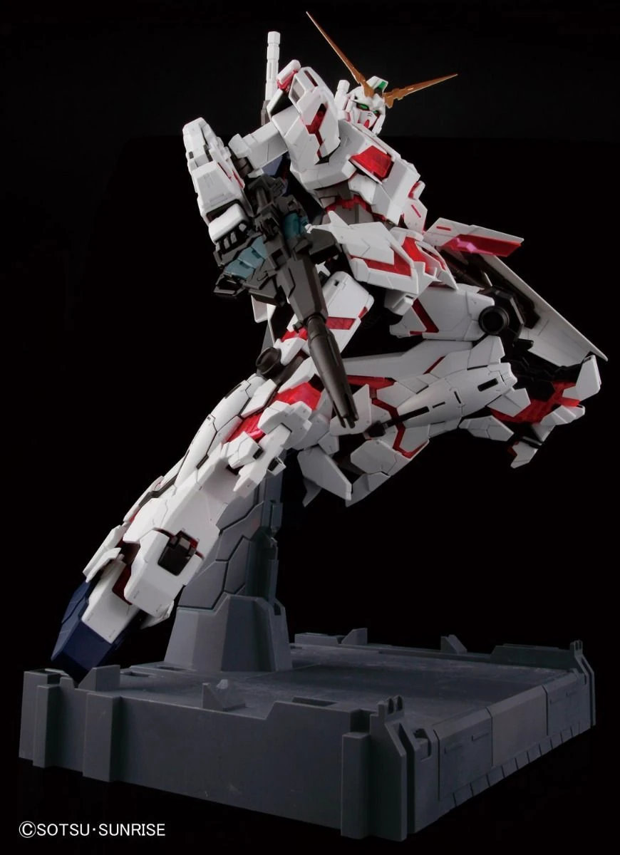 PG-Unicorn-Gundam-6